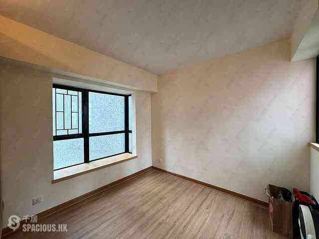 Mid Levels West - Wilton Place 17