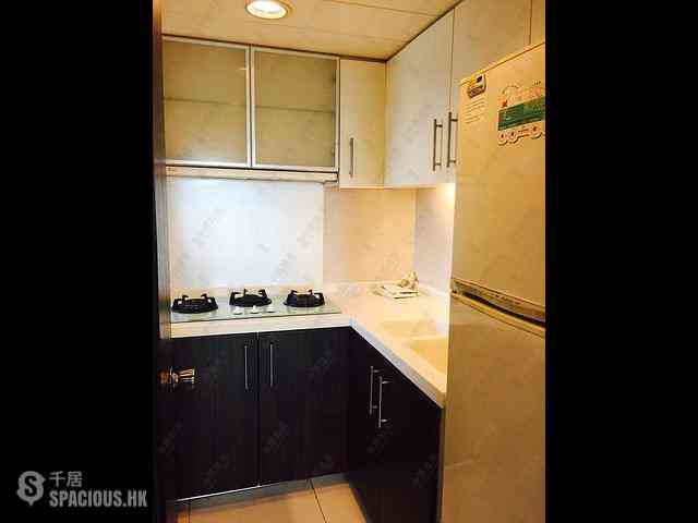 Mid Levels Central - Birchwood Place 06
