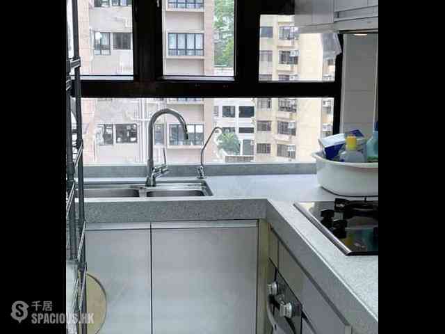 Mid Levels Central - Robinson Heights 05