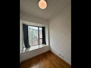 Sai Ying Pun - Island Crest Block 1 08