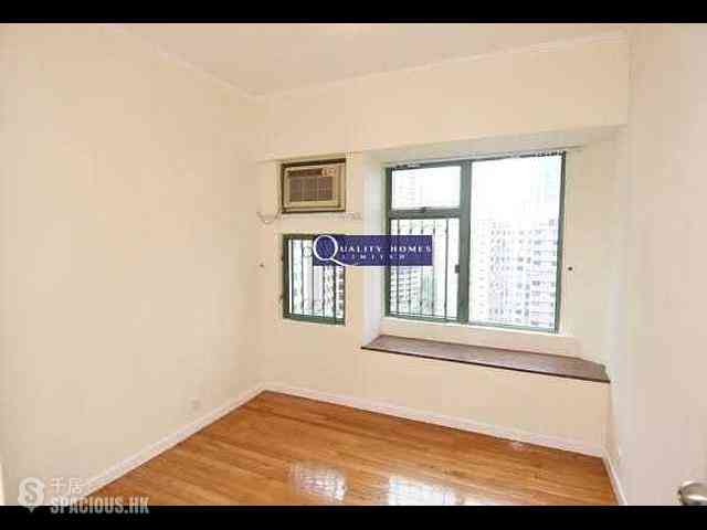 Mid Levels Central - Robinson Place Block 2 07