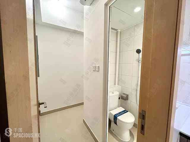 Wong Chuk Hang - The Southside Phase 2 La Marina Tower 2A 04