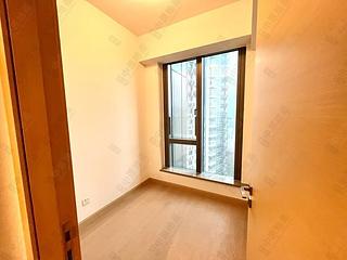 Wong Chuk Hang - The Southside Phase 2 La Marina Tower 2A 07