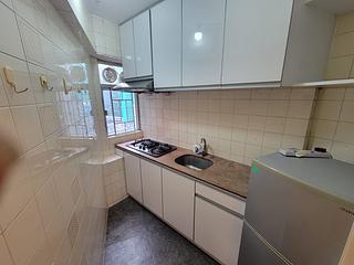 Quarry Bay - Westlands Court Gee Lan Mansion 05