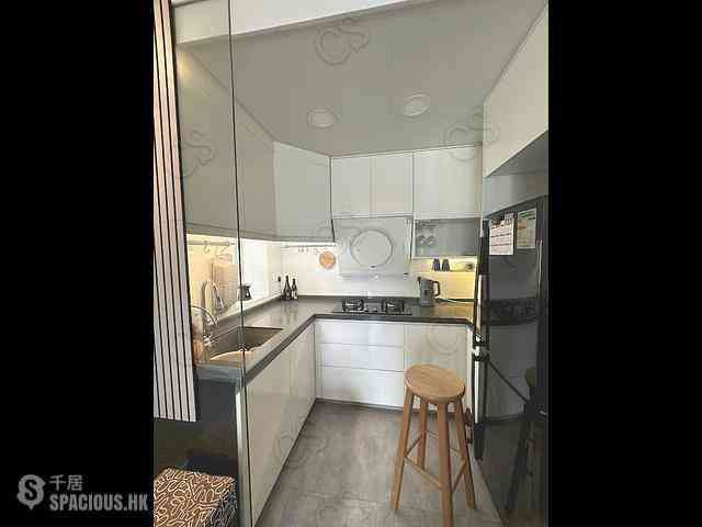 Quarry Bay - Nan Fung Sun Chuen Block 7 01