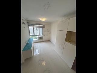 Quarry Bay - Nan Fung Sun Chuen Block 7 03