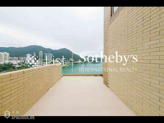 Repulse Bay - The Beachfront 02