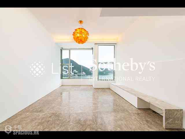 Repulse Bay - The Beachfront 05