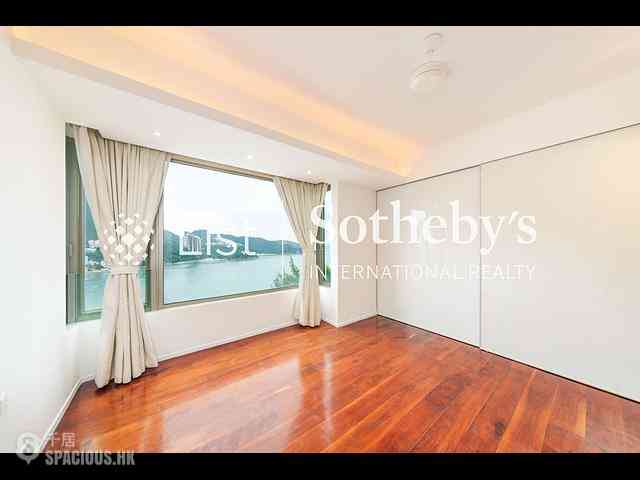 Repulse Bay - The Beachfront 09