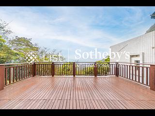 The Peak - Mount Austin Estate 04