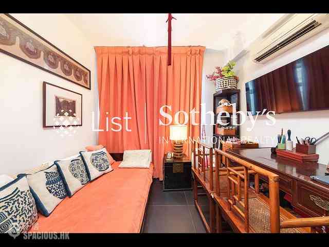 Mid Levels West - 39, Lyttelton Road 10