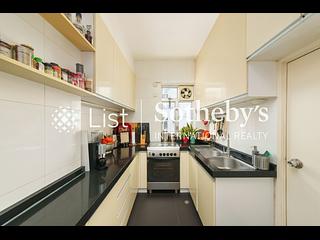 Mid Levels West - 39, Lyttelton Road 11