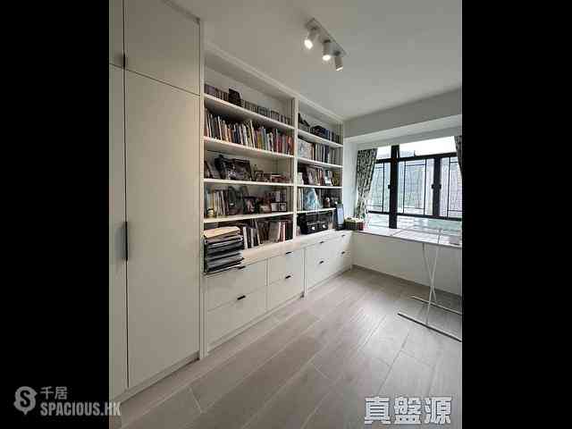 Quarry Bay - Kornhill Block G 03