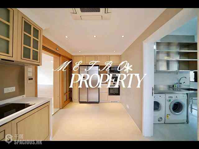 Mid Levels Central - Chung Tak Mansion 02
