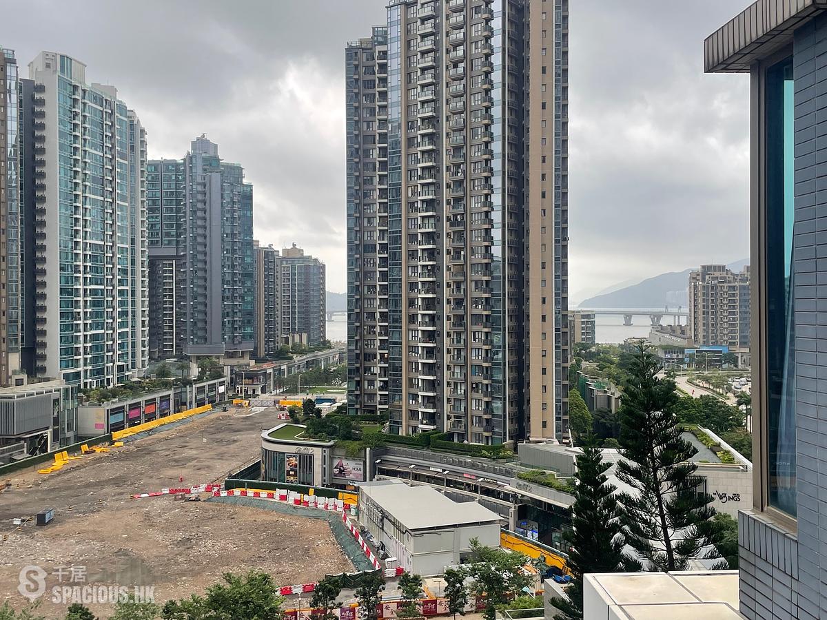 Tseung Kwan O - The Wings II 01
