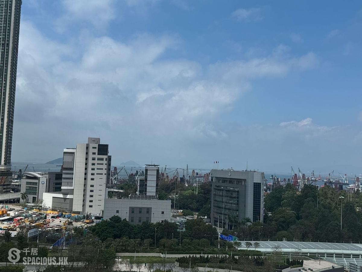 Yau Ma Tei - The Coronation Tower 3 01