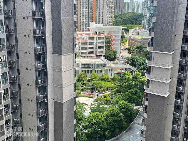 Tseung Kwan O - Monterey 01