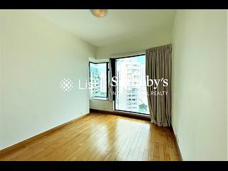 Mid Levels Central - Fairlane Tower 05
