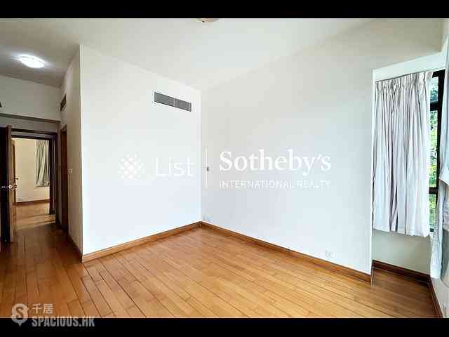 Mid Levels Central - Fairlane Tower 06