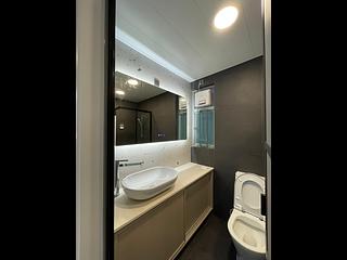 Tiu Keng Leng - Ocean Shores Phase 2 Block 8 03