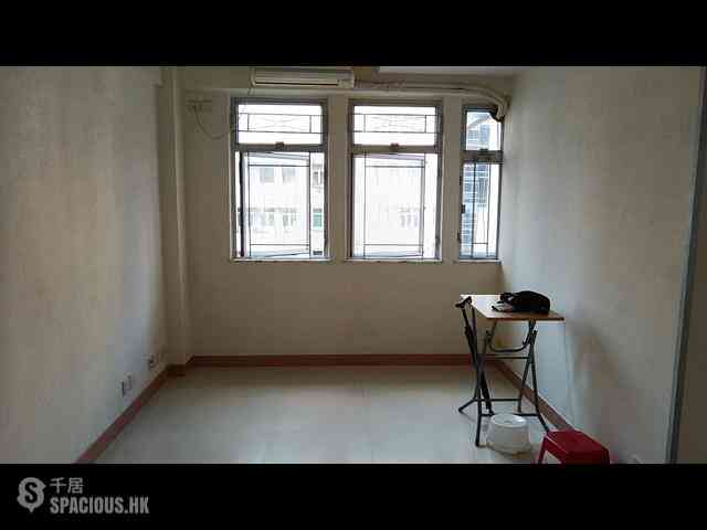 Sheung Wan - Nam Pak Hong Building 01