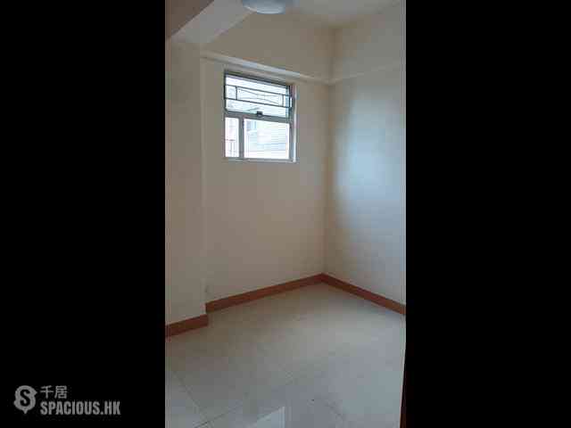 Sheung Wan - Nam Pak Hong Building 04