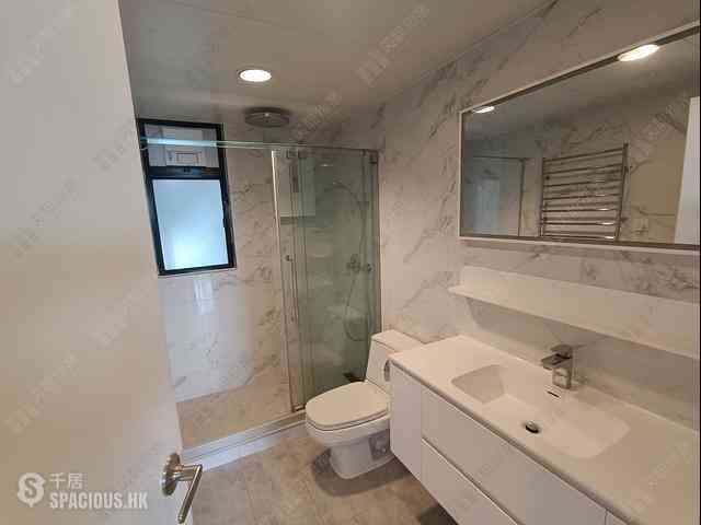 Mid Levels Central - Clovelly Court 09