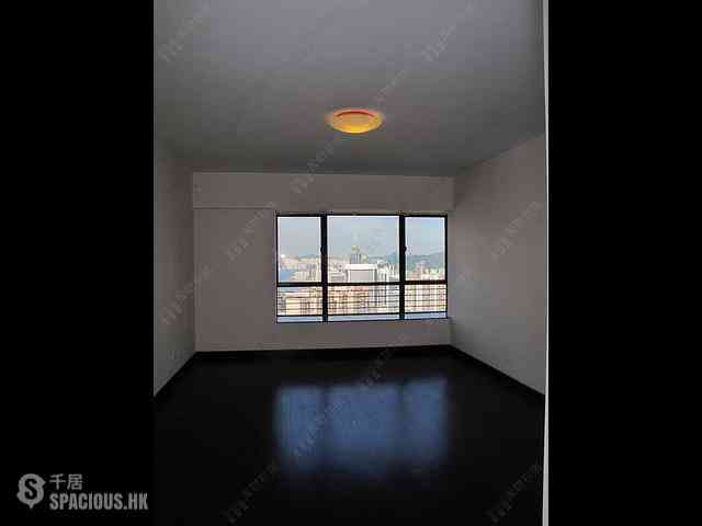 Mid Levels Central - Clovelly Court 06