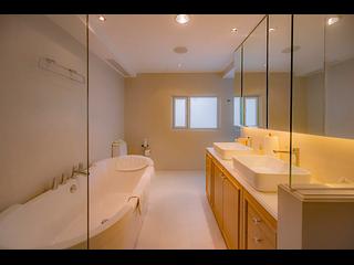 The Peak - Kellett View Town Houses 08