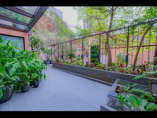 The Peak - Kellett View Town Houses 11