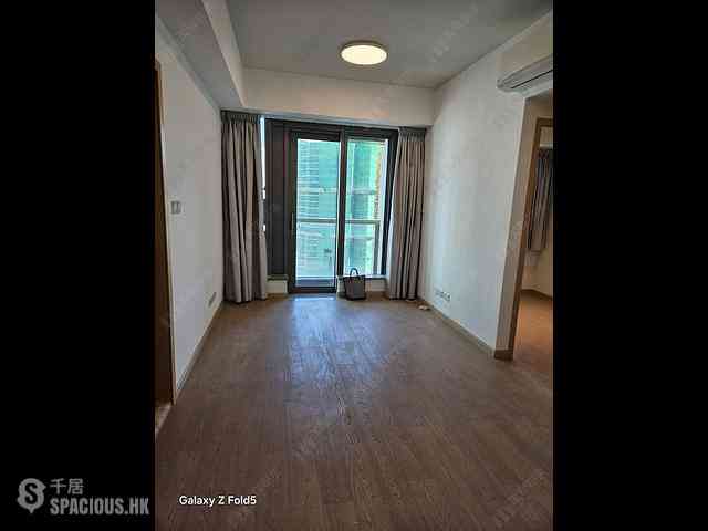 Wong Chuk Hang - The Southside Phase 2 La Marina 01