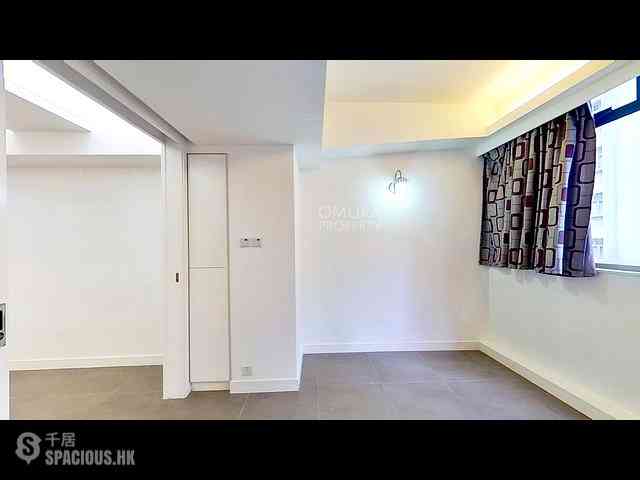 Wan Chai - The Mount 09