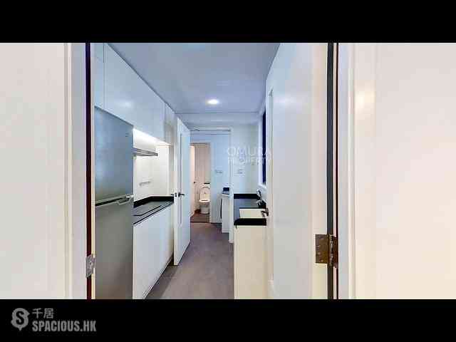 Wan Chai - The Mount 13