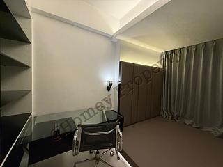 Causeway Bay - Paterson Building Block D 13