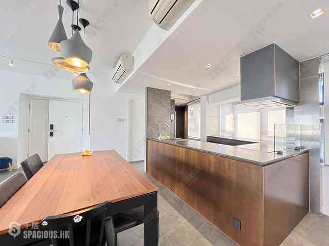 Mid Levels Central - Birchwood Place 05