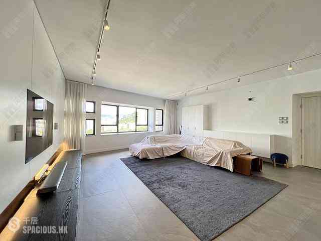 Mid Levels Central - Birchwood Place 07