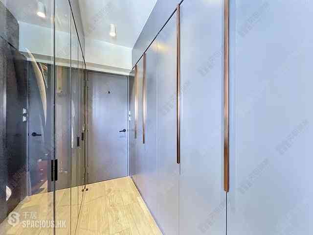 Mid Levels Central - Birchwood Place 12