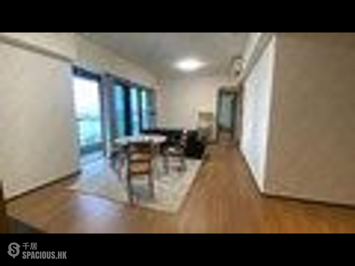 Mid Levels Central - Arezzo 01