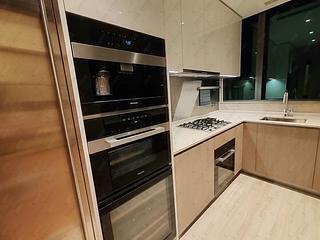 Wong Chuk Hang - The Southside Phase 1 Southland Tower 2A 04