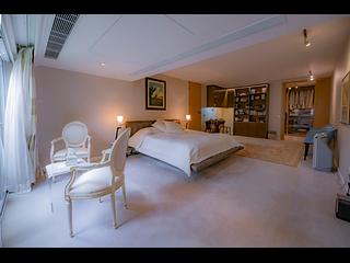 The Peak - Kellett View Town Houses 05