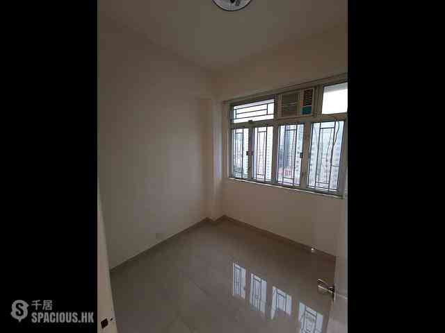 Shek Tong Tsui - Belcher Court 02