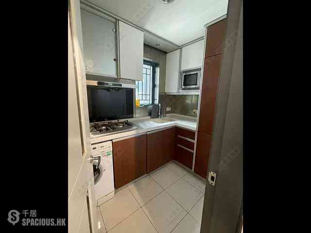 Tai Kok Tsui - The Long Beach Tower 3 05
