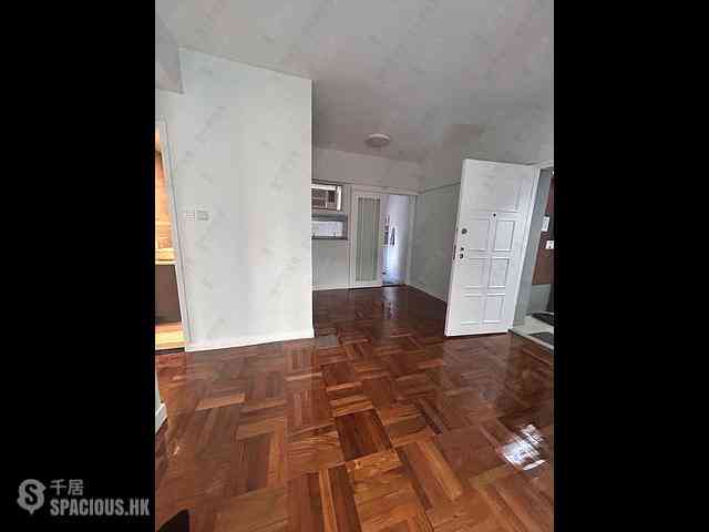 Mid Levels West - Bonham Court 01