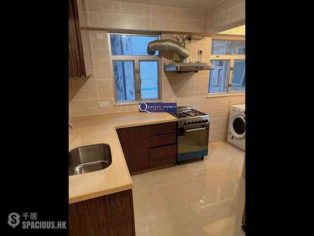 Pok Fu Lam - Baguio Villa 09