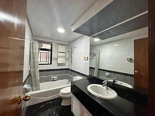 Mid Levels Central - The Grand Panorama 05