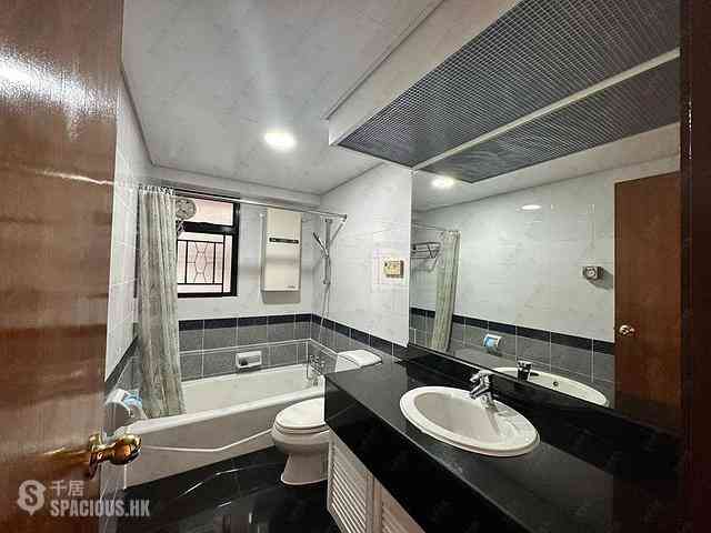 Mid Levels Central - The Grand Panorama 05