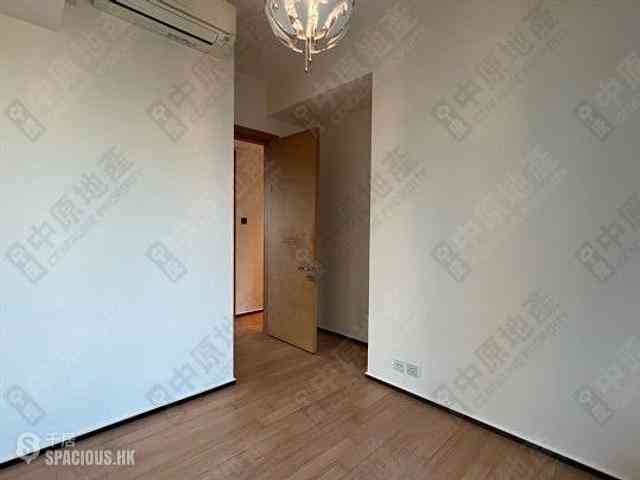 Mid Levels Central - Arezzo 18
