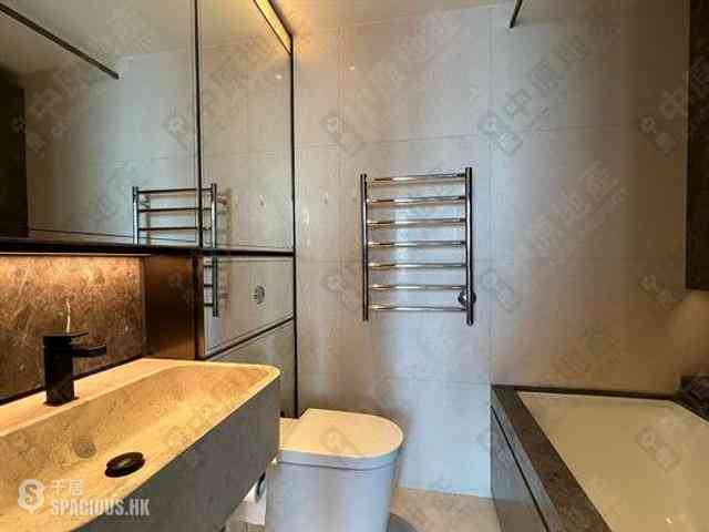 Mid Levels Central - Arezzo 25