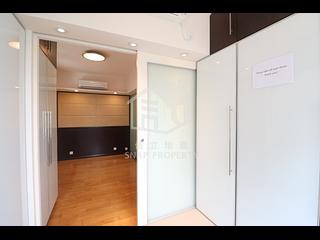 Mid Levels Central - Robinson Heights 06
