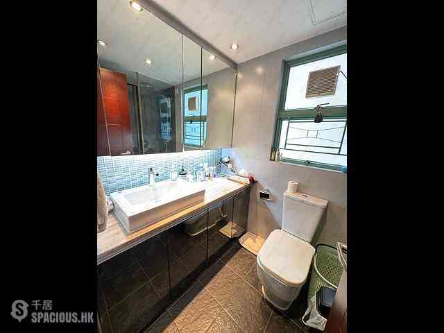Mid Levels Central - Goldwin Heights 05